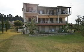 Kiparissis Apartments