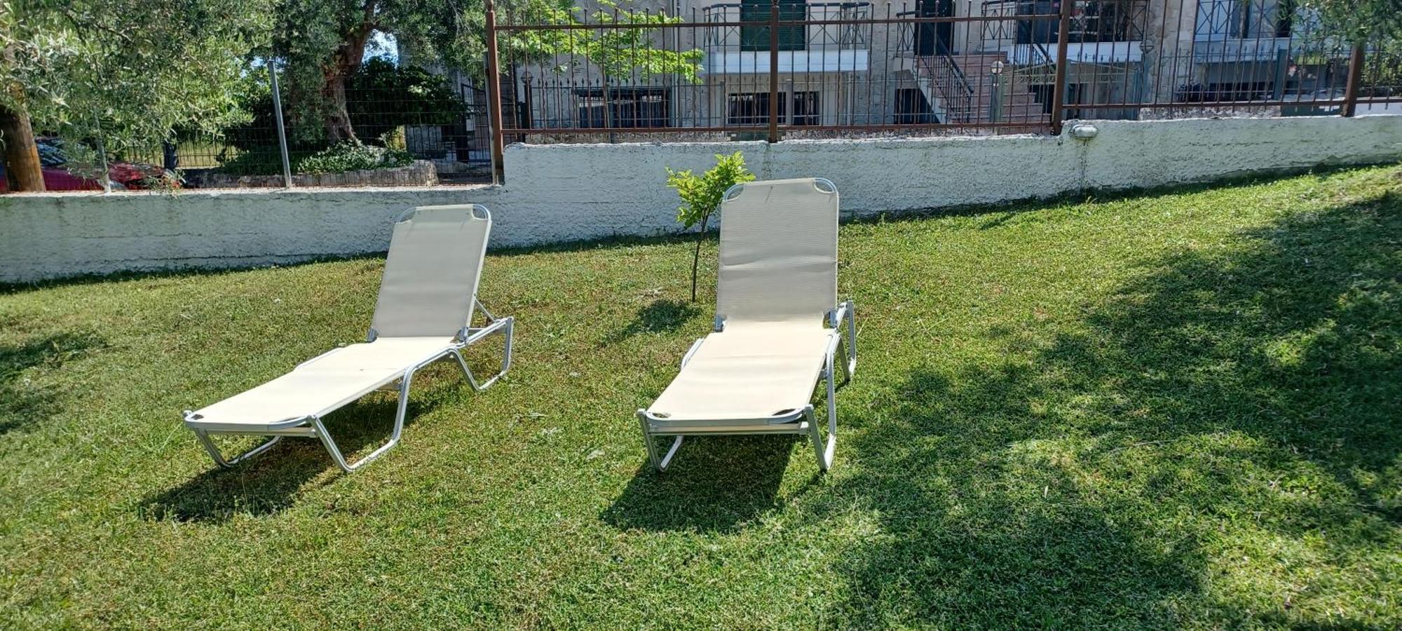 Kiparissis Apartments Kriopigi Esterno foto